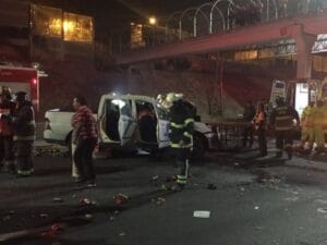 un-adulto-mayor-muri-tras-salir-eyectado-en-accidente-en-la-autopista-acceso-sur-2