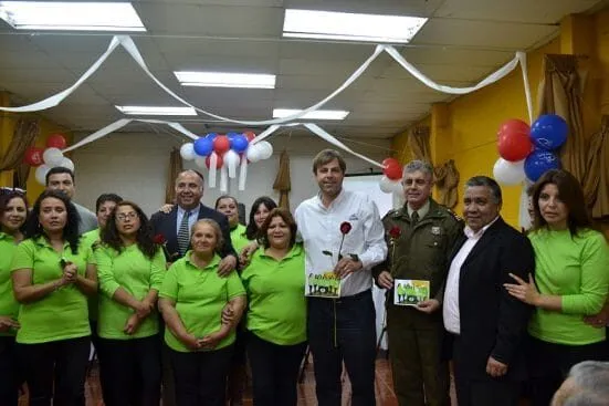 Alcalde Codina y diputado Pérez se convierten en padrinos de los abuelitos de la villa Don Ramón
