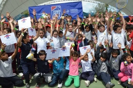 Fernando González amplió su tenis a 3 mil niños puentealtinos