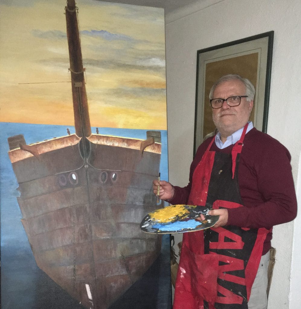 José Miguel Latorre: Artista que emprendió gracias a una necesidad para realizar sus obras