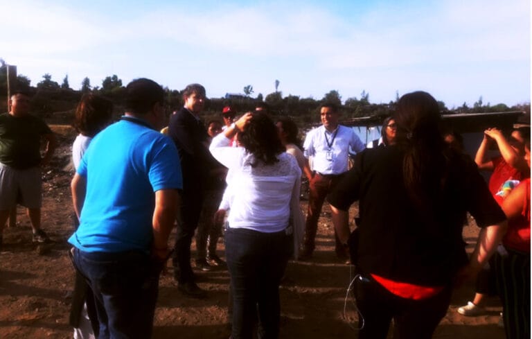 Con ayuda municipal se reconstruye el campamento Los Areneros
