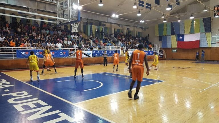 Puente Alto ganó partido clave y quedó tercero en la Conferencia Centro
