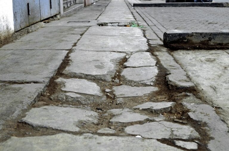 El Minvu abrió proceso de postulación para mejorar veredas