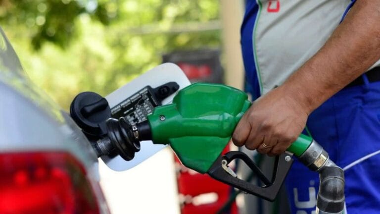 Estos son los lugares donde puedes encontrar bencina más económica en Puente Alto