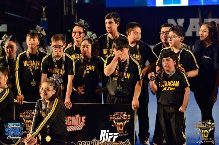 9 puentealtinos son parte del primer equipo chileno de Cheerleaders con capacidades diferentes