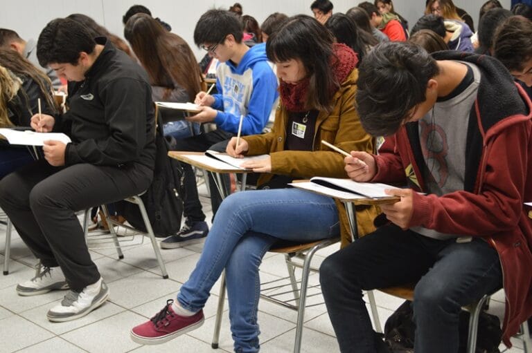 Santo Tomás realizará 18° Ensayo PSU Gratuito en Puente Alto