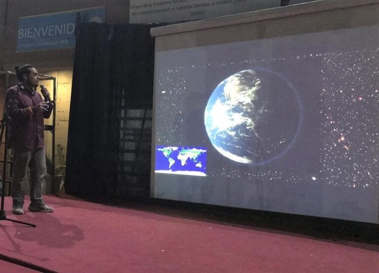 Colegio Industrial Las Nieves de Puente Alto vivió jornada astronómica