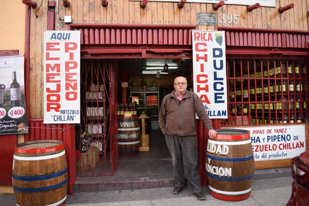 El hombre detrás de las Pipas de Yáñez: “La gente prefiere acompañar con un terremoto el anticucho o una empanada”