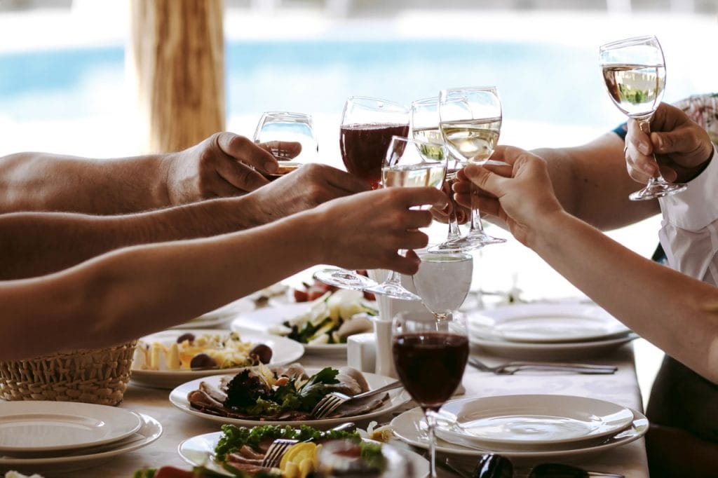 Fiesta de año nuevo: ¿Cómo hacer una cena inolvidable?