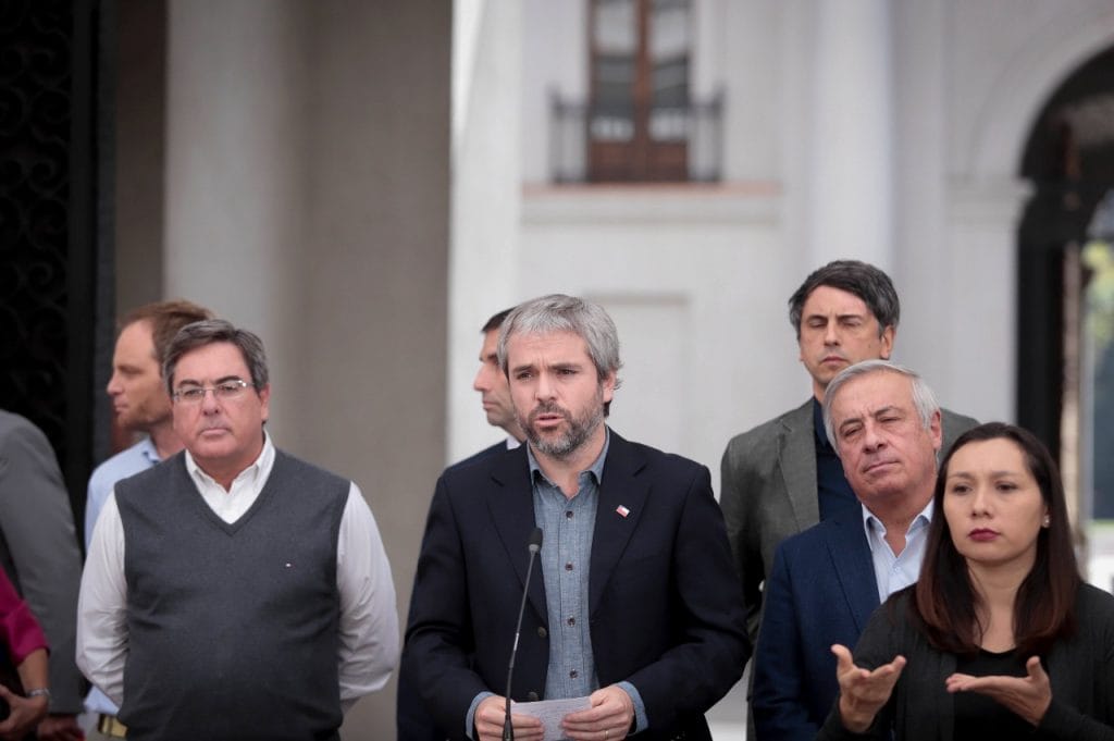 Alcalde de Pirque Cristián Balmaceda por Mesa Social Covid – 19: “Trabajaremos de forma mancomunada poniendo como prioridad la salud”