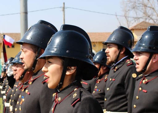 ¡Orgullo Puentealtino! Cuerpo de bomberos sirve por más de 90 años a la comunidad