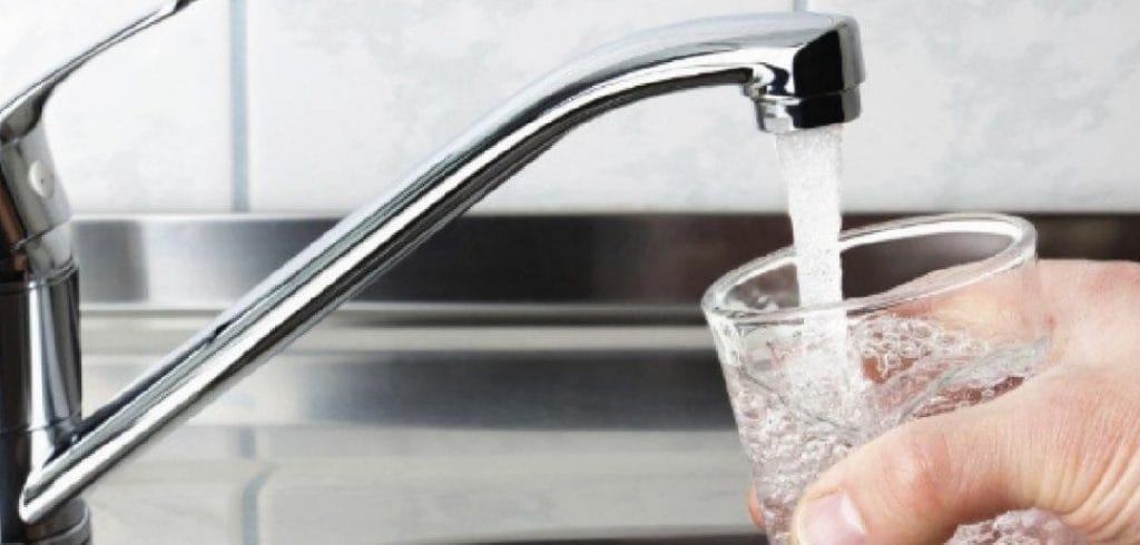 Aguas Andinas desmiente supuesto corte de agua para 27 comunas de Santiago