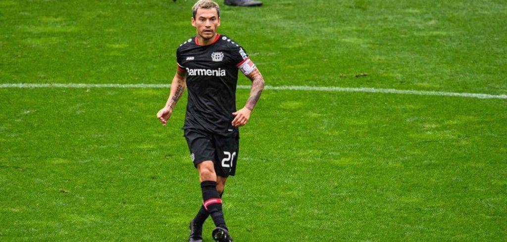 Orgullo puentealtino: Charles Aránguiz logra otro gran reconocimiento del Bayer Leverkusen