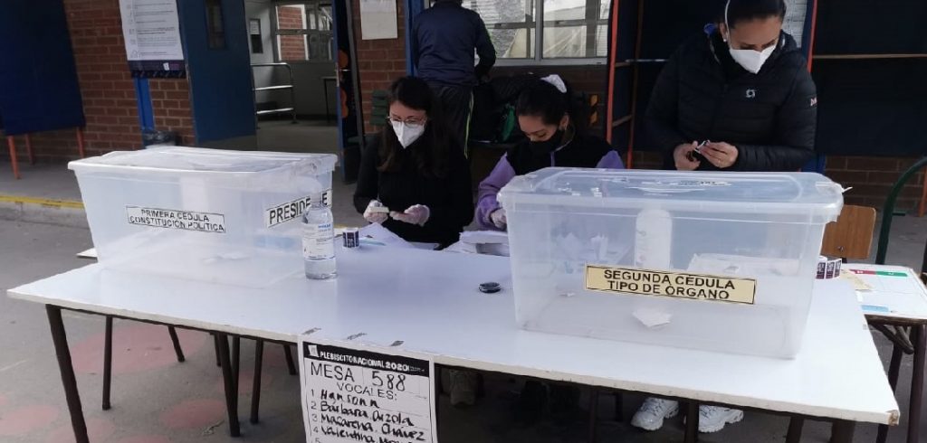 ¿Qué pasos siguen tras el triunfo del Apruebo en el Plebiscito?