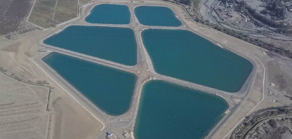 Inauguran en Pirque nuevos megaestanques de agua que aseguran suministro por 34 horas ante emergencias climáticas