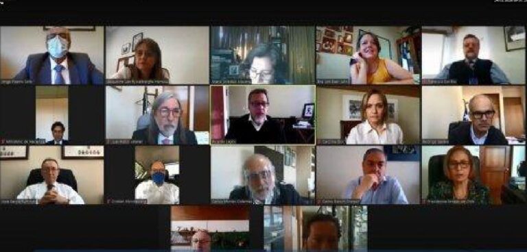 Los dos proyectos del retiro de los fondos de AFP llegan a etapa decisiva