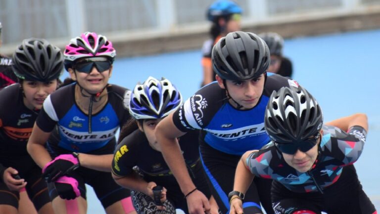 Patín Carrera: un deporte para hombres y mujeres de Puente Alto que no discrimina edad