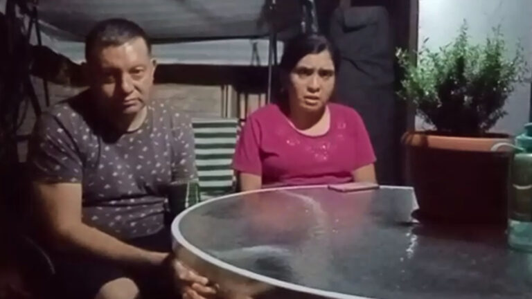 ¡Historia de amor en Puente Alto! pareja de reponedores con discapacidad proyecta toda una vida juntos Discapacidad Puente Alto