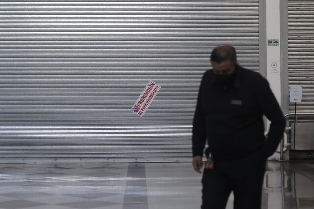 Sin protocolo sanitario: clausuran supermercado Líder de Puente Alto por brote de covid-19 Agencia Uno