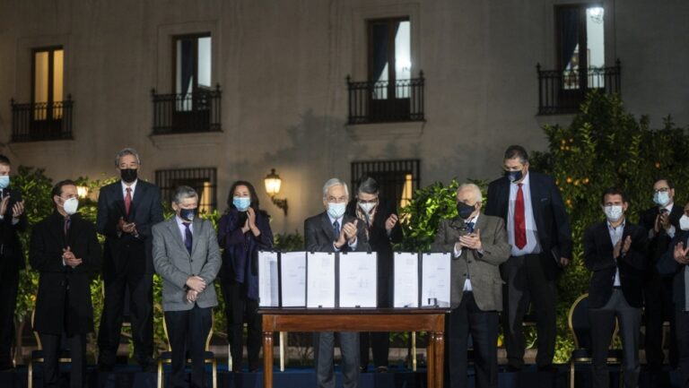 Proyecto de ley: Gobierno anunció nuevo IFE Universal y bono de alivio para pymes