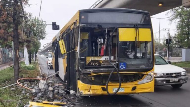 CGE asegura que cortes de luz en Puente Alto fueron provocados por accidentes de tránsito entre enero y marzo de 2021