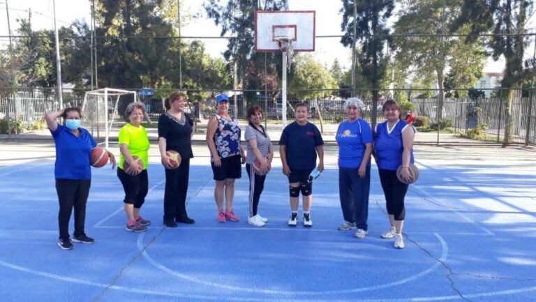 Las Glorias del Básquetbol esperan ansiosas avance de fase en Puente Alto para seguir jugando