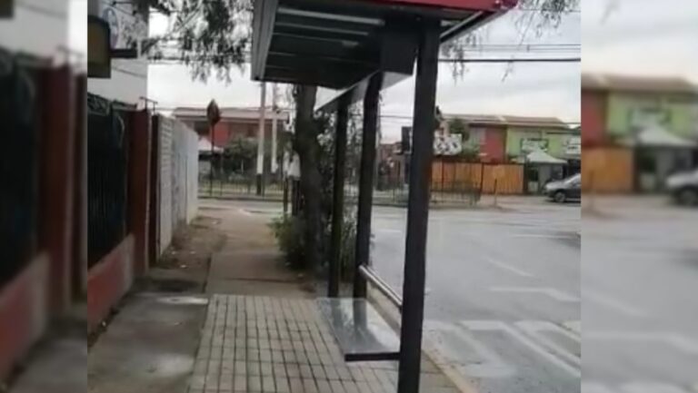 No es verdad que construyeron un paradero al revés en villa Don Ramón de Puente Alto
