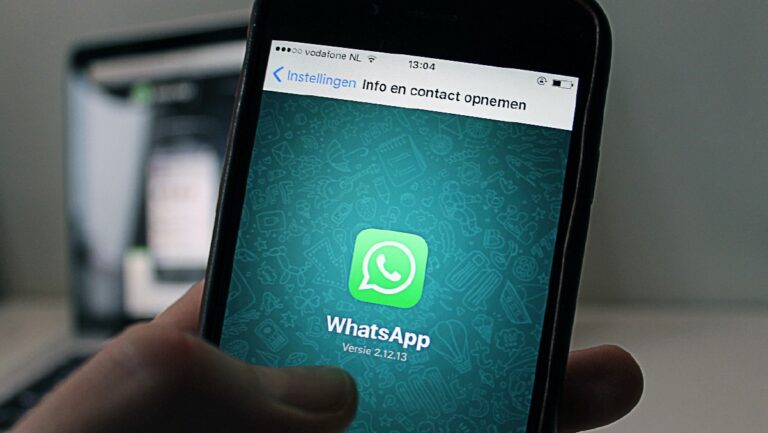 ¡Aló cuentonautas! Iniciativa puentealtina envía audiolibros directo a su chat de WhatsApp
