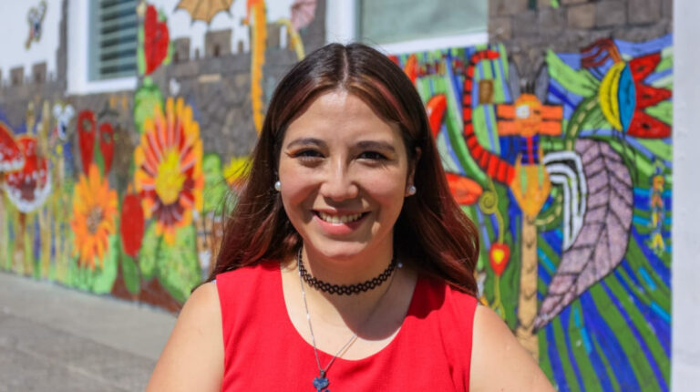 Puentealtina independiente alista su precampaña para ser diputada por el distrito 12