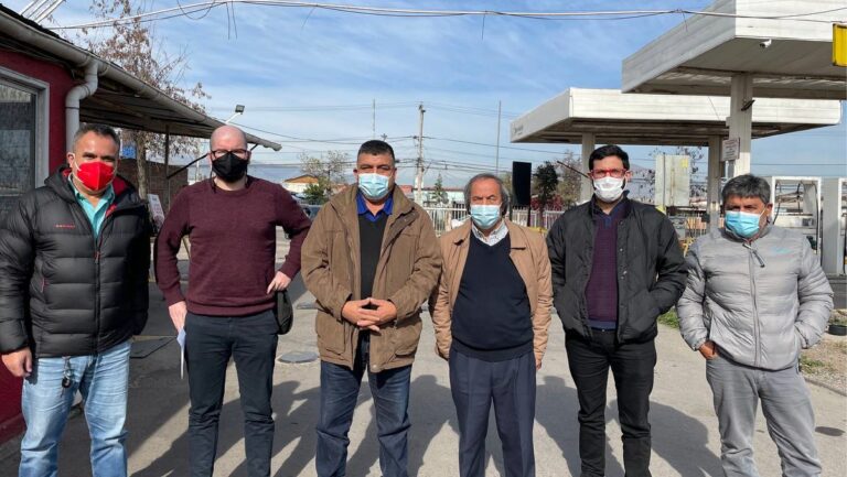 Diputado Crispi se reúne con dirigentes de taxis colectivos de la Provincia Cordillera por no pago de Bono Alivio para las Pymes