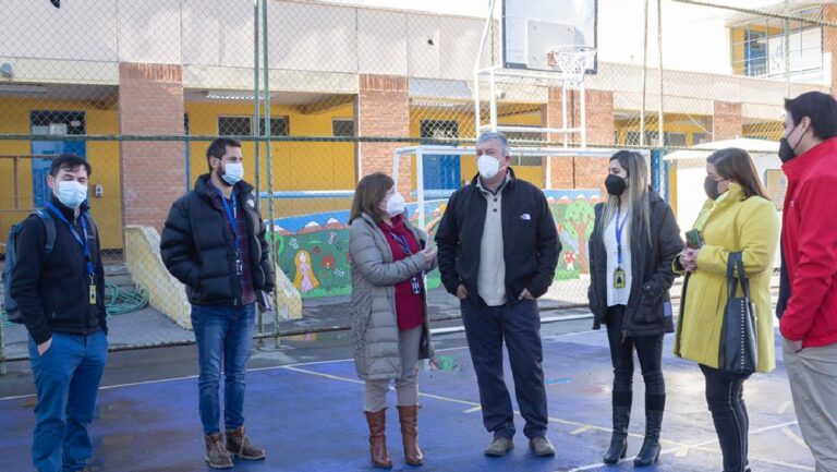 Establecimientos de Pirque se preparan para posible retorno a clases híbridas