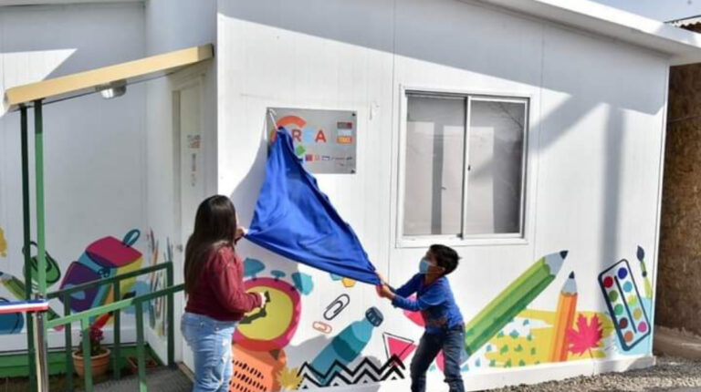 Aquí Somos Todos: levantan primer Centro de Recursos para el Aprendizaje en campamento Los Areneros de Puente Alto