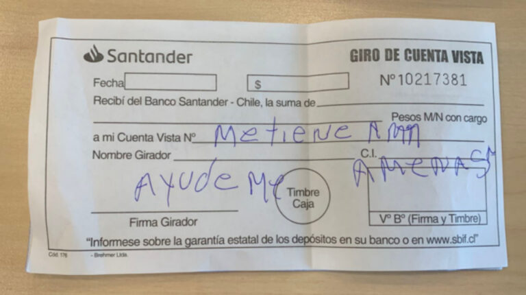 Vecino de Puente Alto evitó robo al escribir mensaje de ayuda en documento bancario