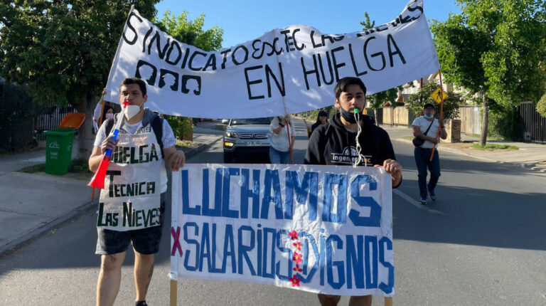 Sindicato de Colegio Técnico Las Nieves cumplió 15 días de huelga legal en Puente Alto