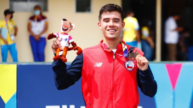 ¡Orgullo de Puente Alto! Nicolás Albornoz es vicecampeón panamericano en patín carrera
