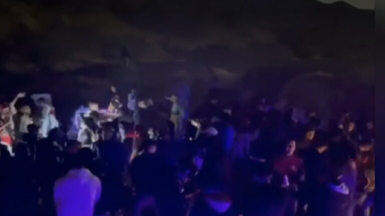 “El cerro del ruido”: vecinos de Puente Alto denuncian masivas fiestas en cerro La Ballena