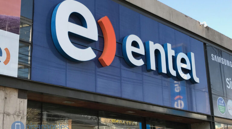 Violento asalto armado en Plazuela Independencia afectó a sucursal de Entel