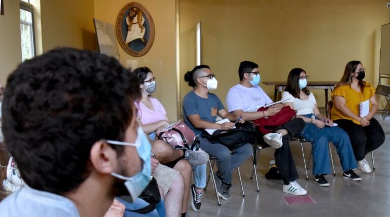 Vicaría Maipo organizó actividades formativas e intergeneracionales en Puente Alto y San José de Maipo