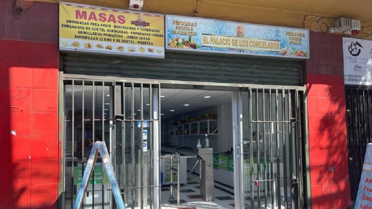 “El palacio de los congelados” es la opción en Puente Alto para comprar mariscos en Semana Santa