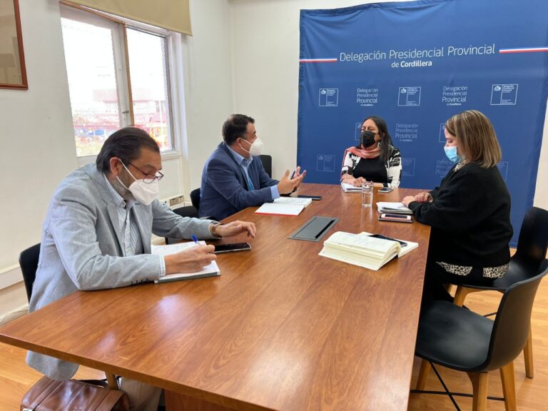 CGE se reúne con Delegada Presidencial de la Provincia Cordillera