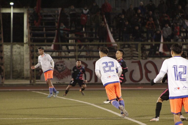 ¡Perdió el invicto!: Municipal Puente Alto cayó ante Provincial Talagante por 3 a 2