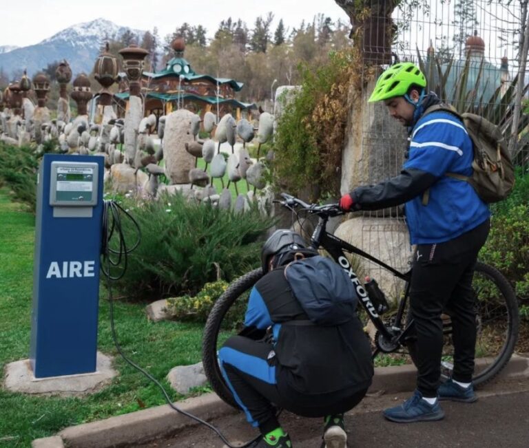 Se habilitó nuevo inflador para neumáticos de bicicleta afuera del Pueblito de Las Vizcachas
