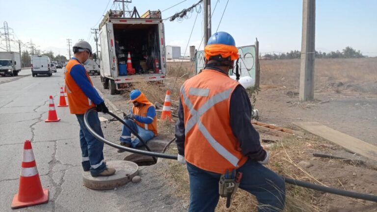 ¡No más delincuencia!: CGE asegura que los cortes de luz en Puente Alto y San José son debido a los robos de cables