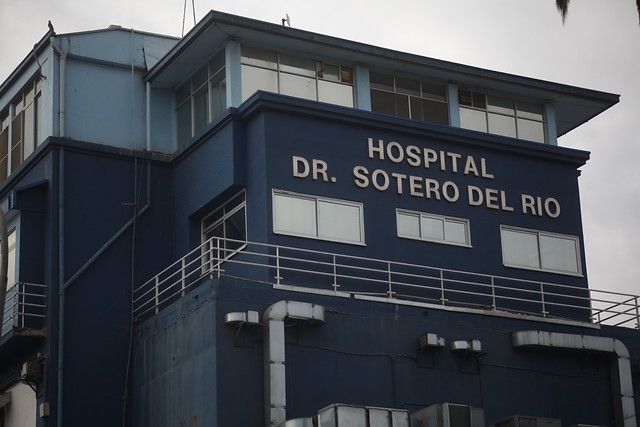 ¡Reclaman no tener agua!: enfermeros de la UPC del Sótero del Río comienzan paro