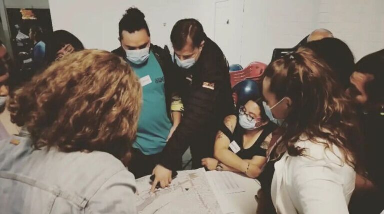 Comenzaron las reuniones entre el municipio y vecinos para convertir el Cerro La Ballena en un parque comunitario Gentileza Municipalidad de Puente Alto