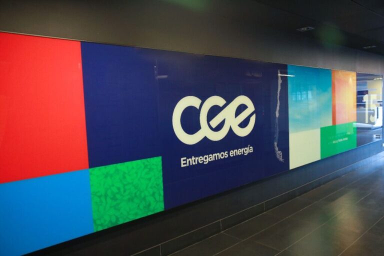 CGE se reunió con representantes de 147 municipios para dar a conocer alcances de la Ley que entrega subsidio estatal a cuentas de Servicios Básicos