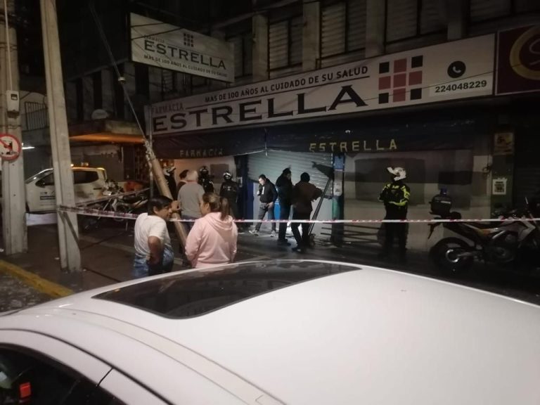 ¡Disturbios 18 de octubre!: Saquearon Farmacia La Estrella en Puente Alto
