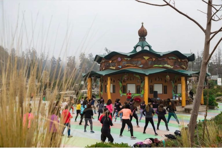 ¡Con entrada liberada! Participa de las clases de Tai Chi, Yoga y Zumba en el Pueblito de las Vizcachas Gentileza Pueblito de Las Vizcachas