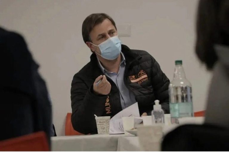 Alcalde Germán Codina está alarmado: Más de la mitad de las personas detenidas durante el 18 de octubre fueron dejadas en libertad Gentileza Instagram @germancodinapowers