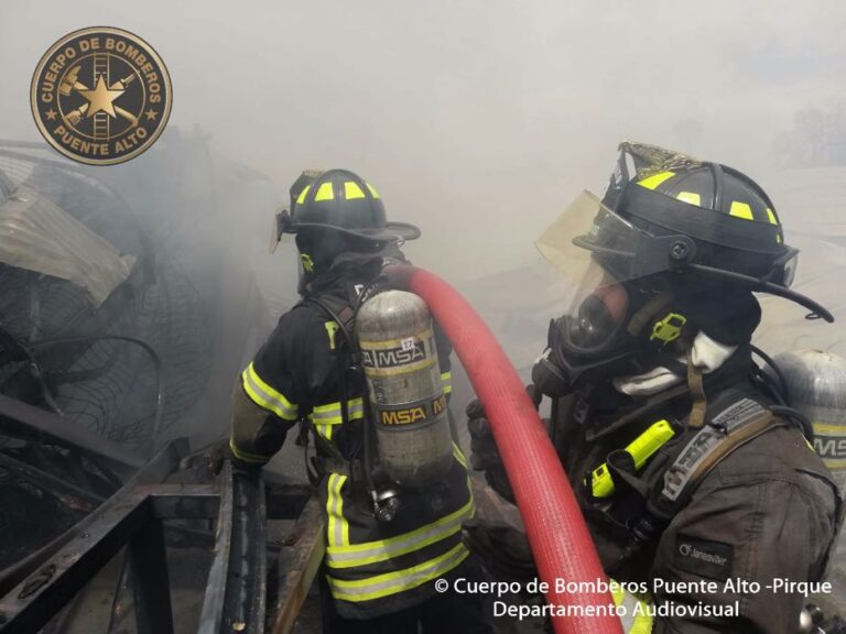 Ayuda al Cuerpo de Bomberos de Puente Alto pagando el SOAP 2023